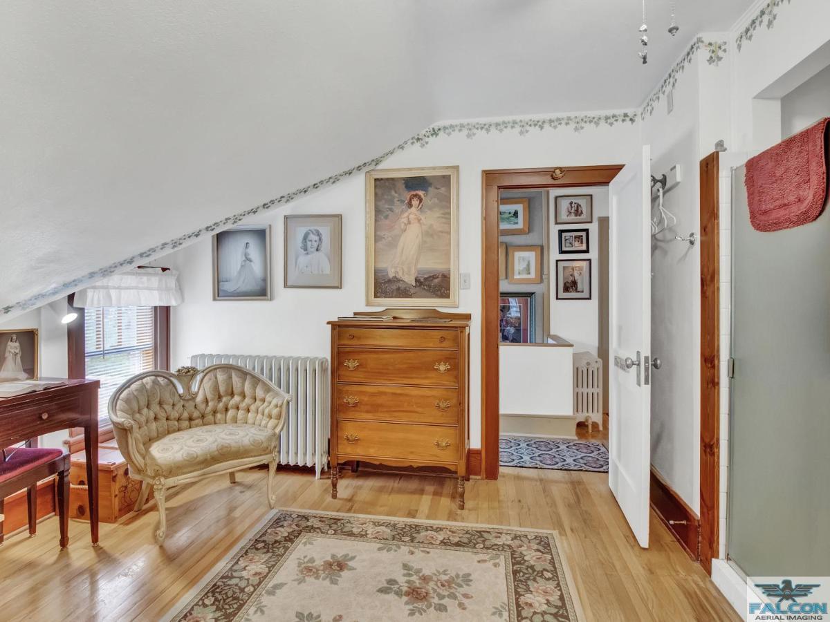 Robins Nest Bed & Breakfast Cody Luaran gambar
